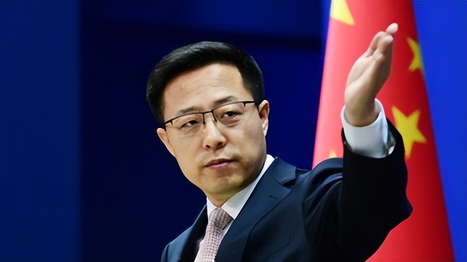 端碗吃饭放下碗就骂娘,端碗吃饭放下筷子骂娘是什么意思