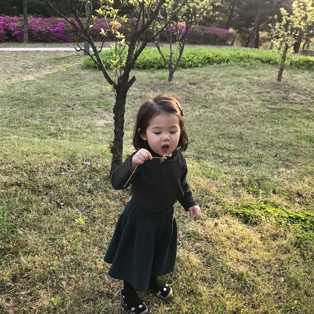 最近超火的可爱小女孩表情包,小女孩可爱萌表情包