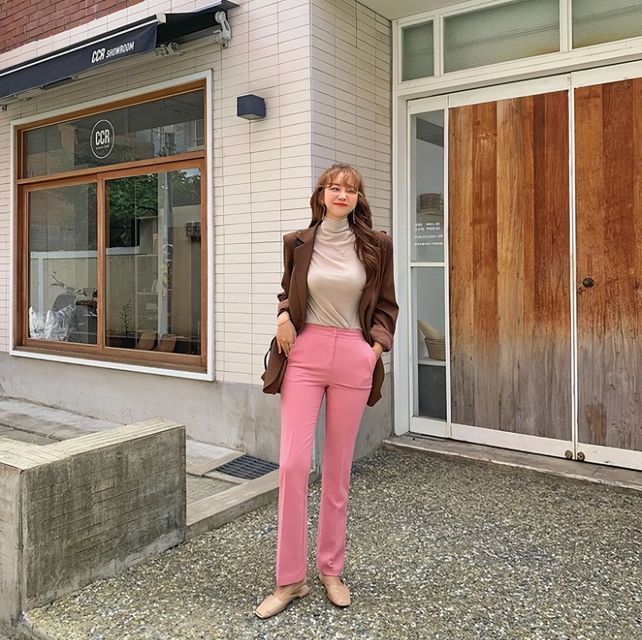 韩国辣妹穿搭视频,韩国女孩是怎么穿衣服的