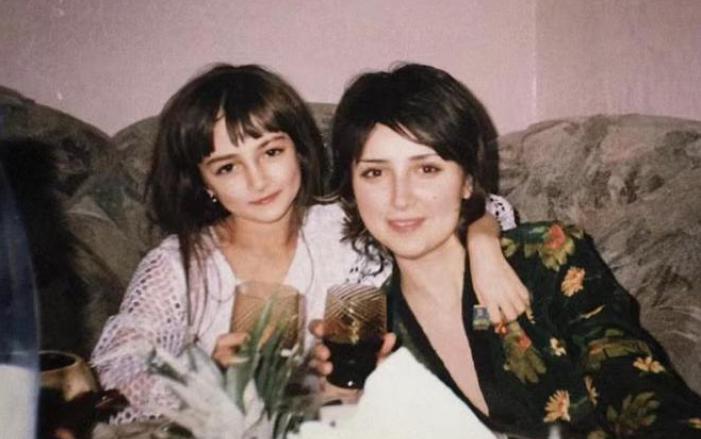 天津踢足球小伙和外国媳妇,天津踢足球小伙与乌克兰媳妇