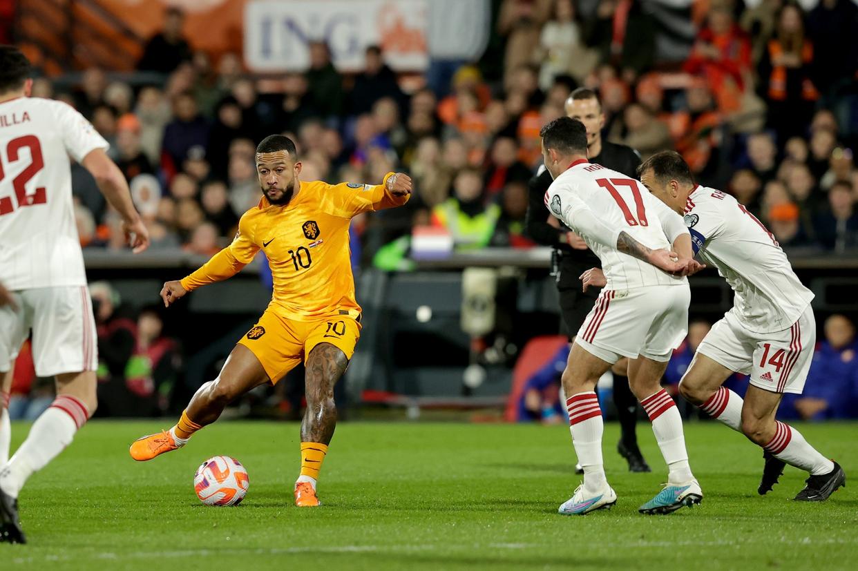 3:0！荷兰开倒车，曼城铁卫梅开二度，巴萨弃将逼近范佩西纪录