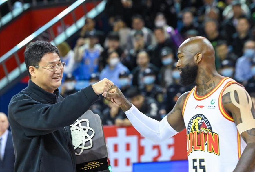 琼斯加盟新疆男篮对吉林,琼斯能签约北控吗