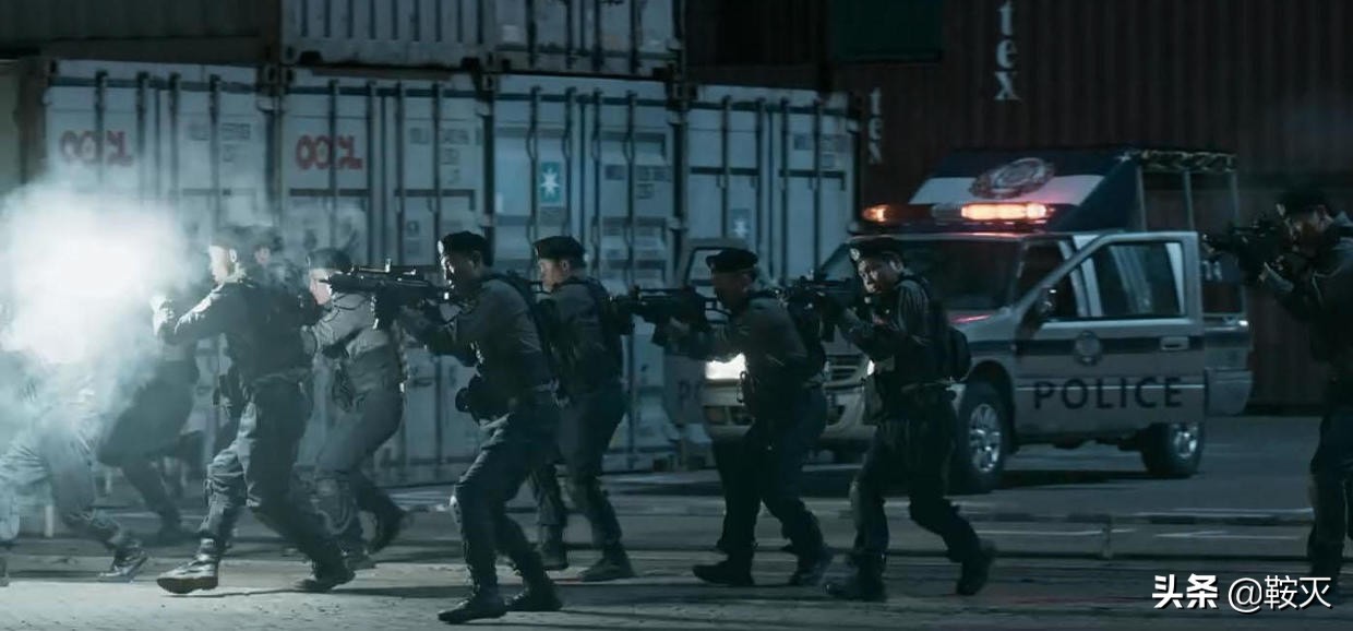 李易峰暗夜行者豆瓣评分7.2,李易峰暗夜行者杀青后照片