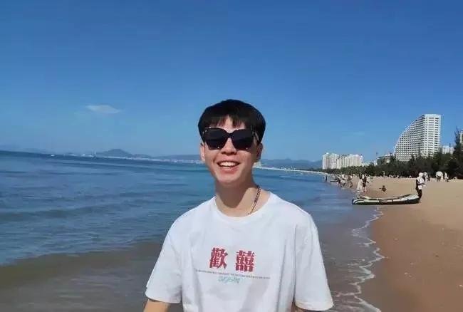 15岁的他死了，全网都在心疼