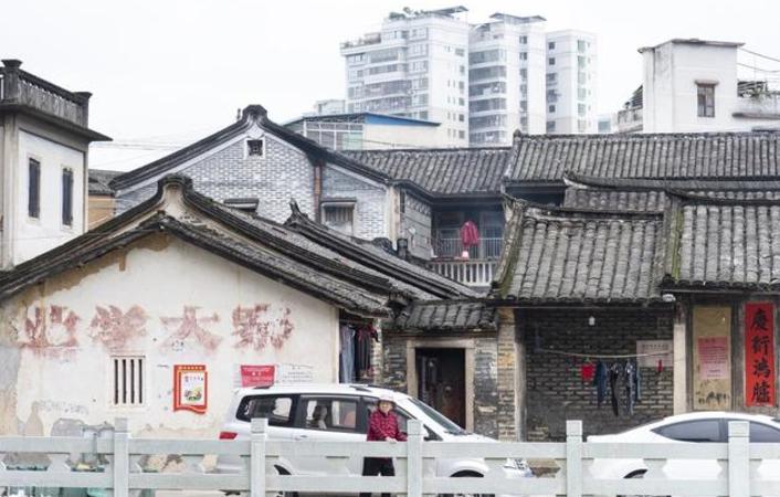 中国姓氏排名第一村,中国人口第一村