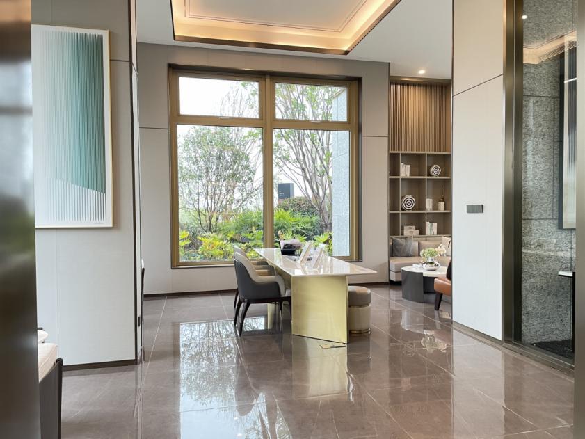 素颜出镜!保亿御江临风工地开放,这一波表现如何