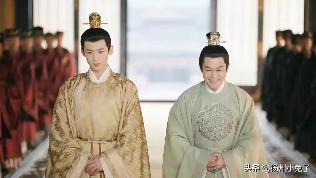 反弹琵琶说《卿卿》，不是“日常”