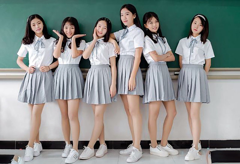 高校女厕中的高薪“兼职”，撕碎了多少女大学生遮羞布