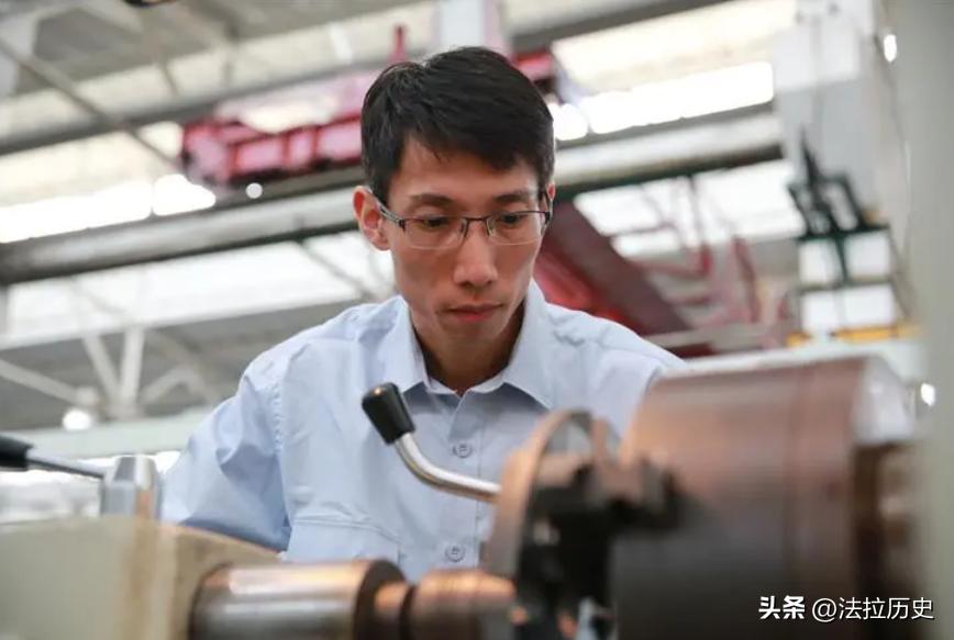 给你1000万离开中国！美国开出天价薪资，只为挖走一名中国技校生