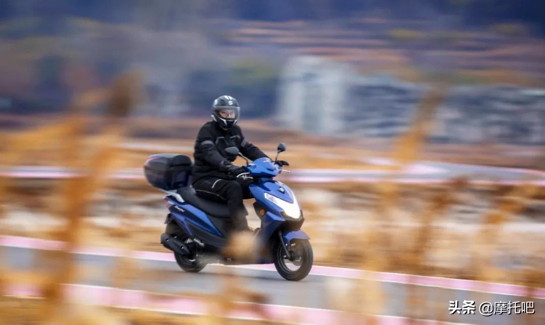 济南铃木ue125与旭鹰125,铃木ue125驾驶感受