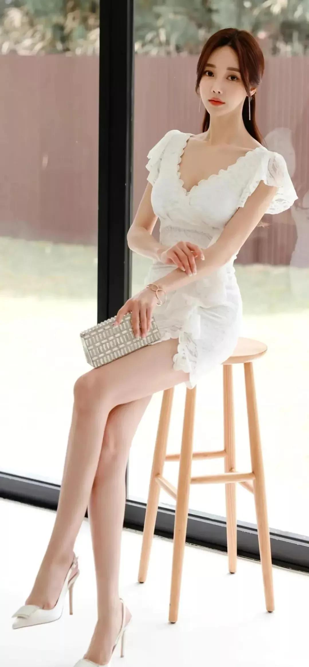 风情万种性感迷人韩国女模特孙允珠