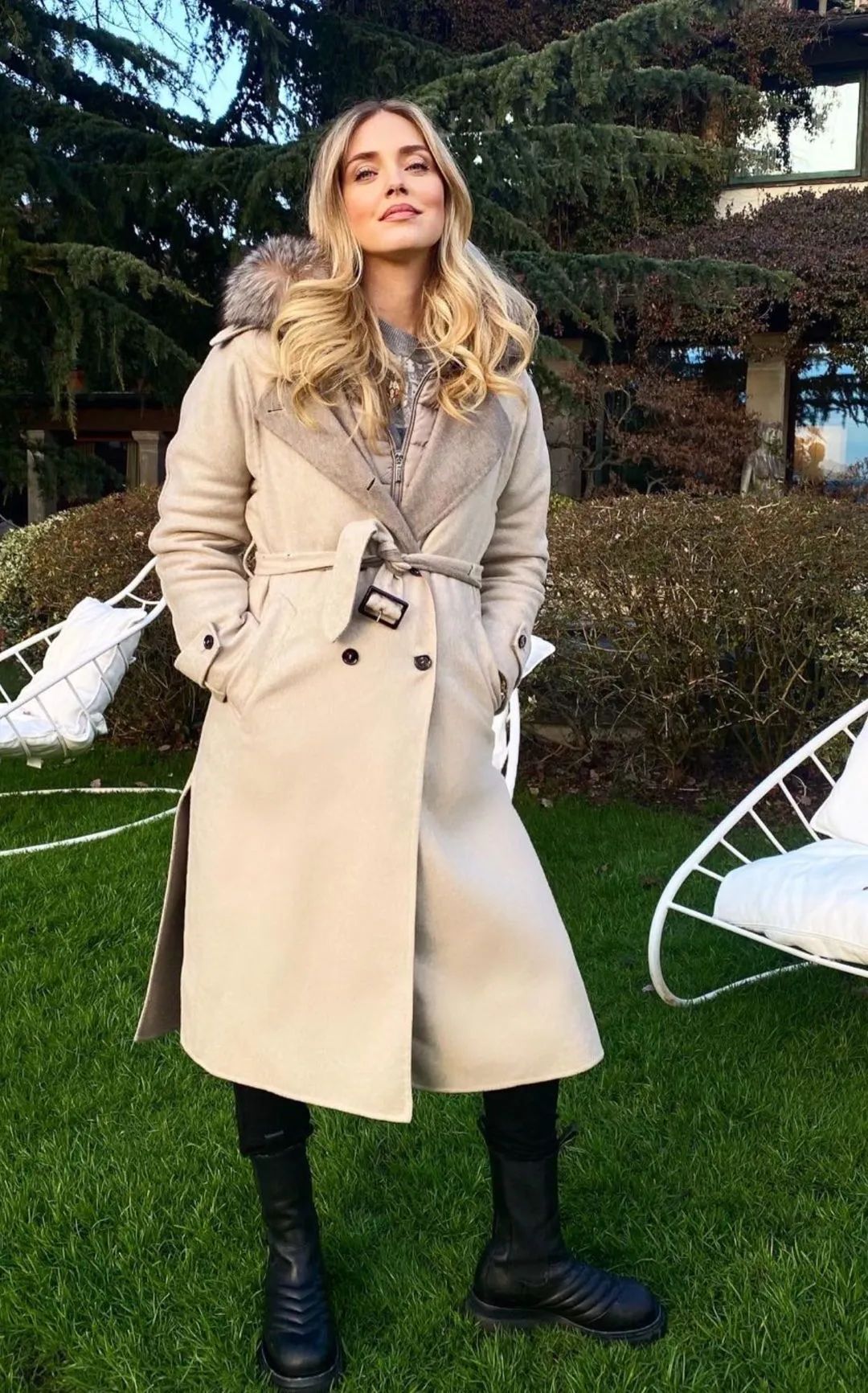 宇宙时尚博主被质疑衣品？！网友吐槽：她的穿搭我真看不懂…