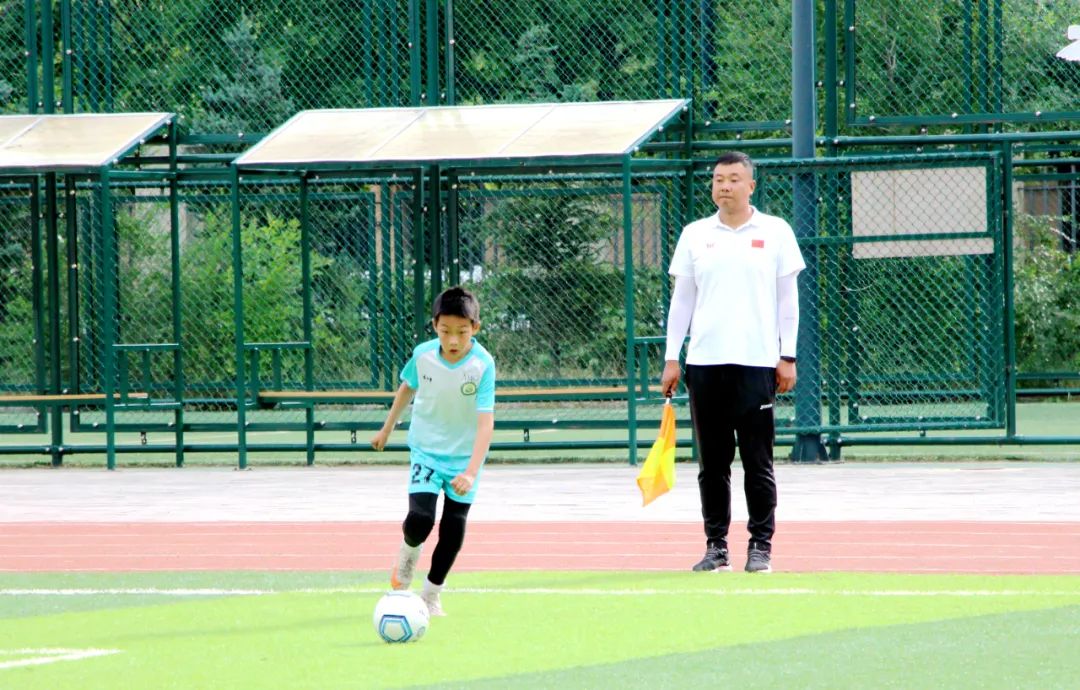 激情燃烧梦想飞扬——敕勒川绿地小学第三届“校长杯”校园足球赛暨2023年校园足球班级联赛开幕啦