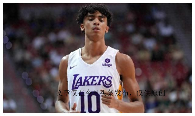 广州队越秀山最后一场,广州队越秀山首个主场