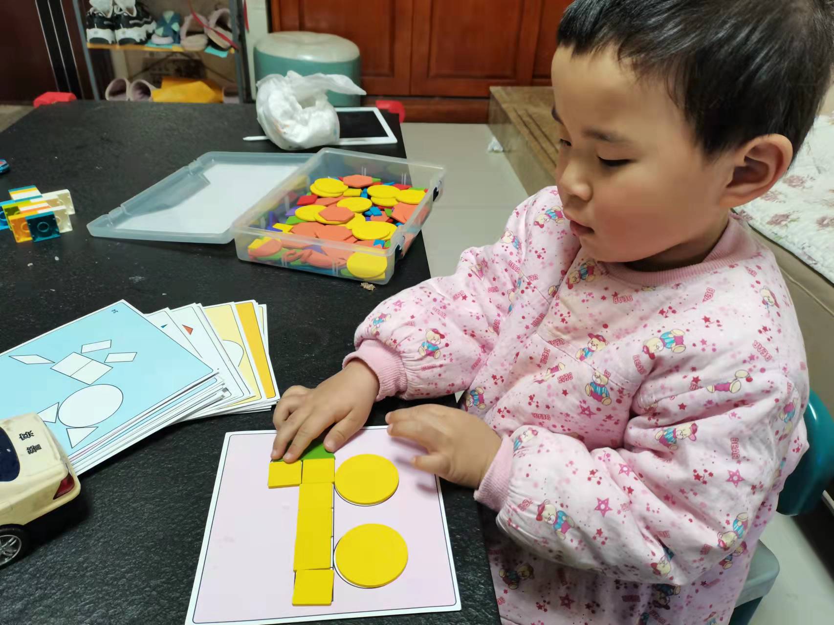 两周岁孩子不会说话怎么回事,孩子迟迟不说话