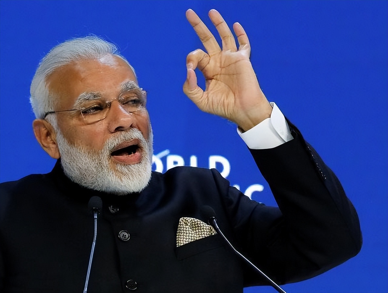 菲律宾4艘船又闯仁爱礁现场直播,菲律宾舰船从仁爱礁上撤走了吗