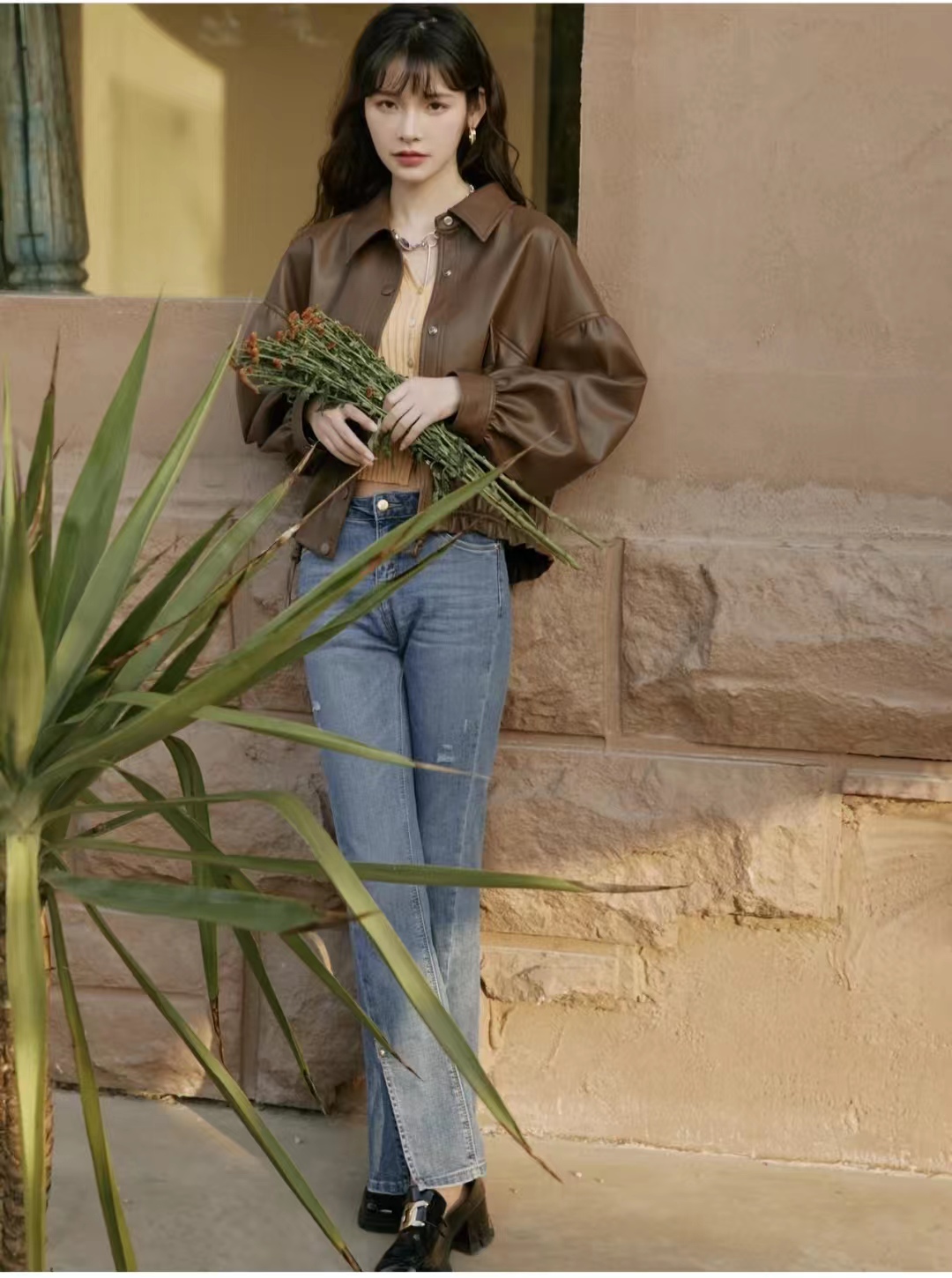 皮衣怎么搭配衣服女秋冬,2020洋气套装皮衣