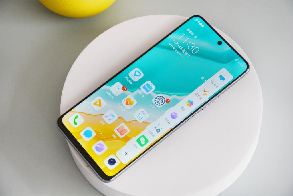 现在荣耀手机最值得入手哪一款,荣耀手机目前最值得入手一款