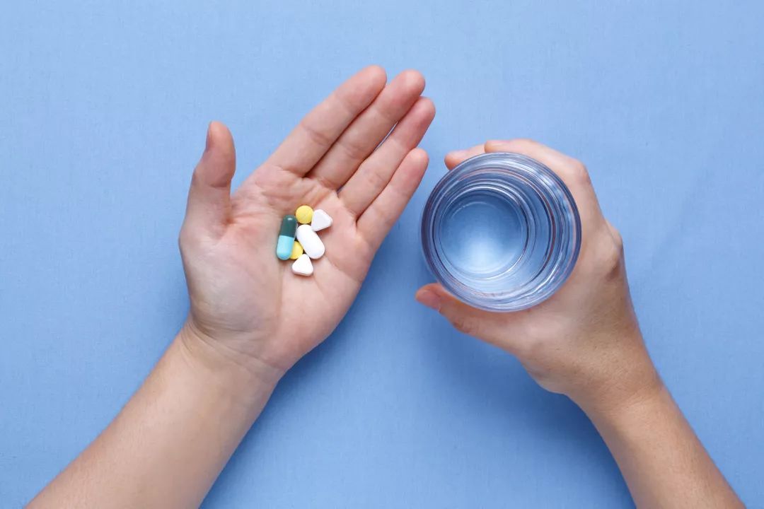 缠腰蛇带状疱疹专用药,蛇缠腰带状疱疹最佳治疗方法