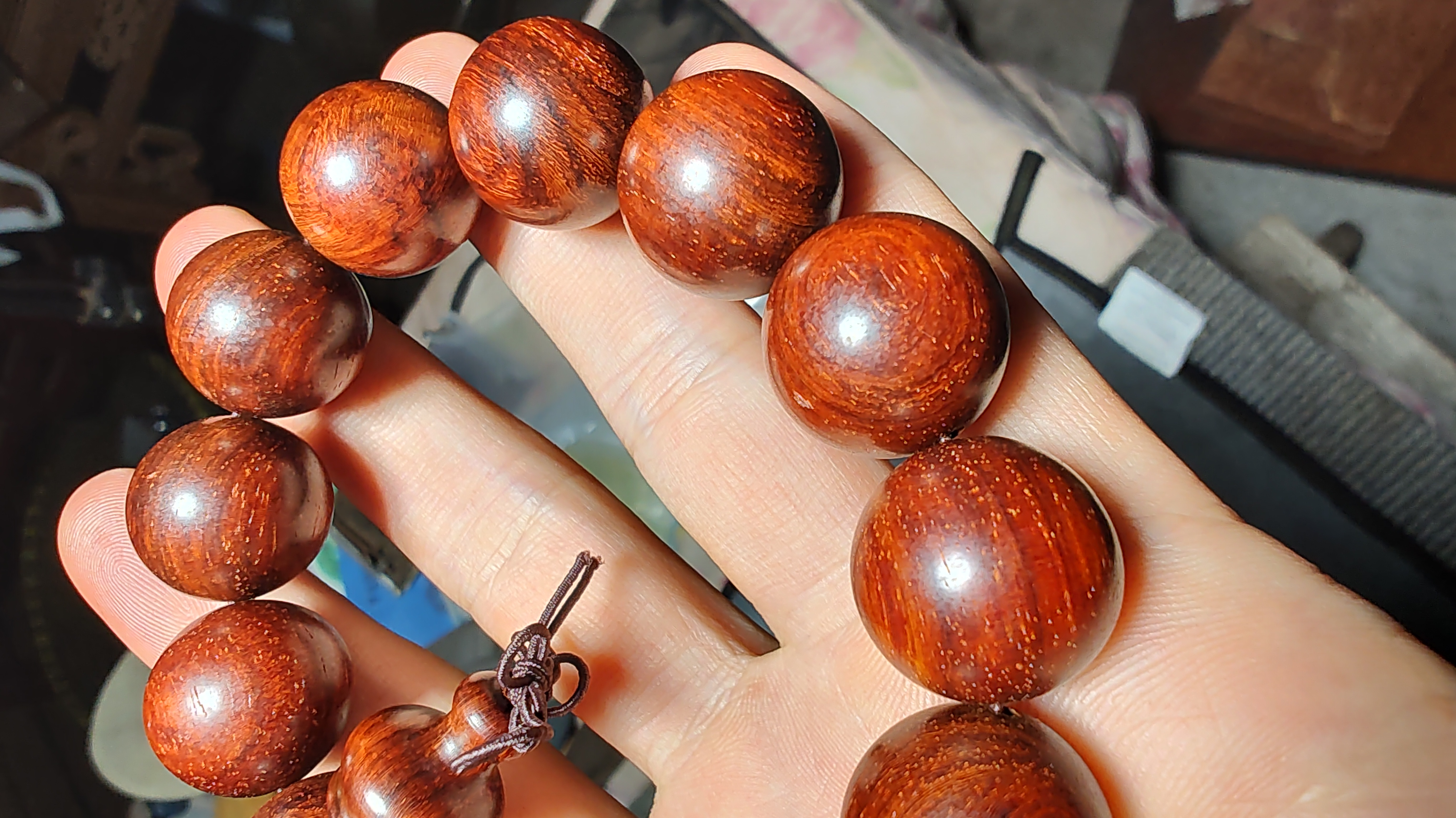 小叶紫檀雕刻佛珠视频,小叶紫檀节节高升佛珠手链