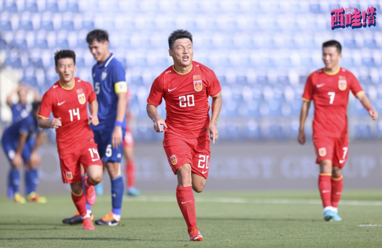 一战成名！“中国特劳雷”让国足老大哥汗颜，他是国足未来之星