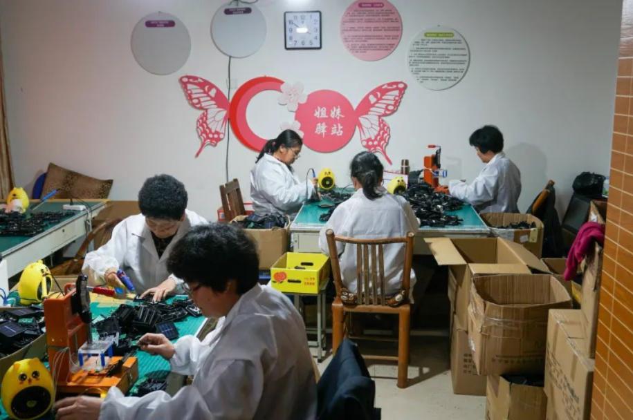 鼓起百姓“钱袋子”！奉化区锦屏街道三“实”并举助力共富工坊