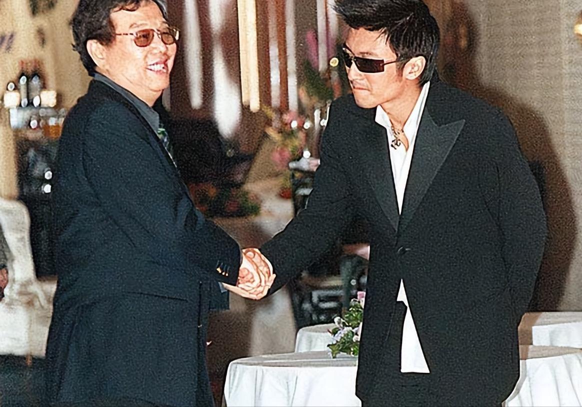 王菲和谢霆锋是相差几岁的姐弟恋,王菲和谢霆锋相差几岁姐弟恋