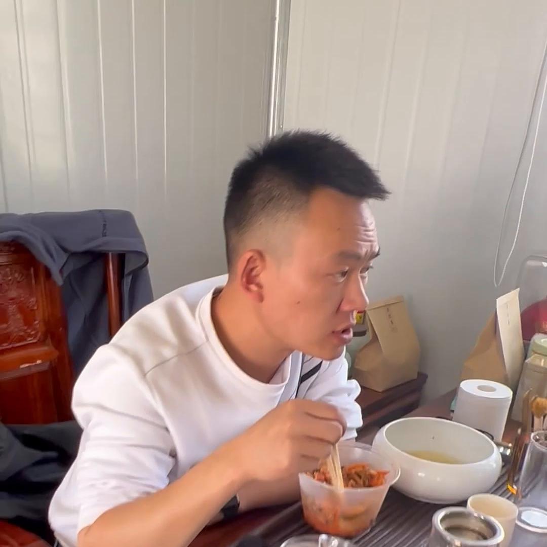 在上海跑货拉拉租车还是买车好,零首付买车开货拉拉