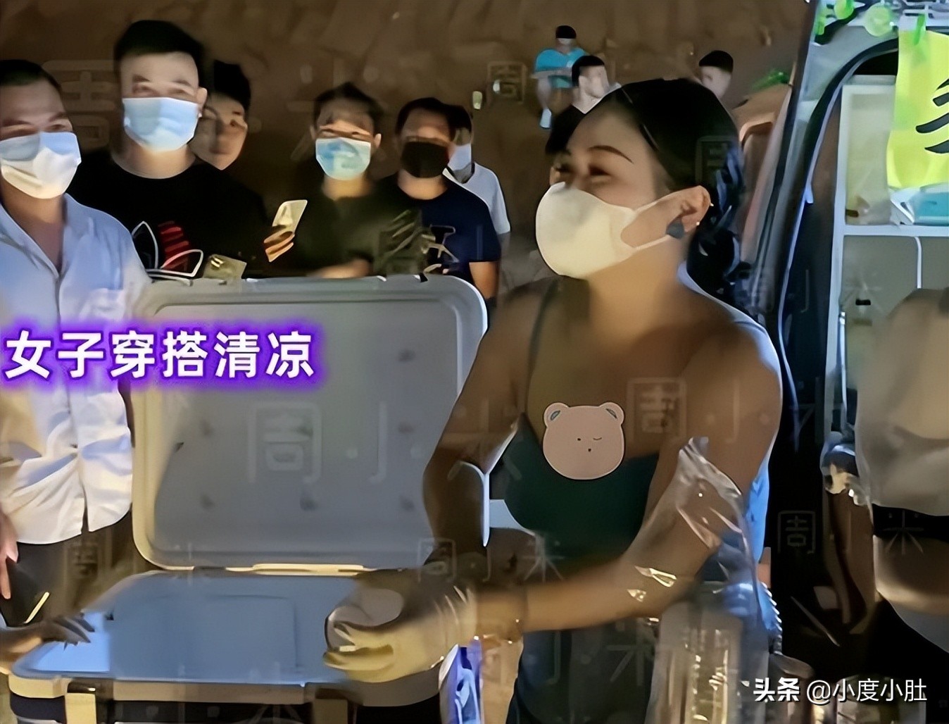 南宁夜市手打柠檬茶的老板娘火了