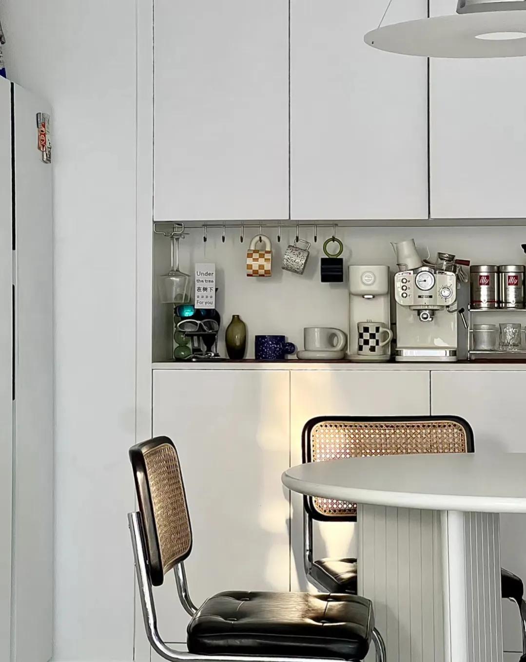 安徽美女晒出自家89平米的房子，全屋看不到俗气，堪称装修教科书