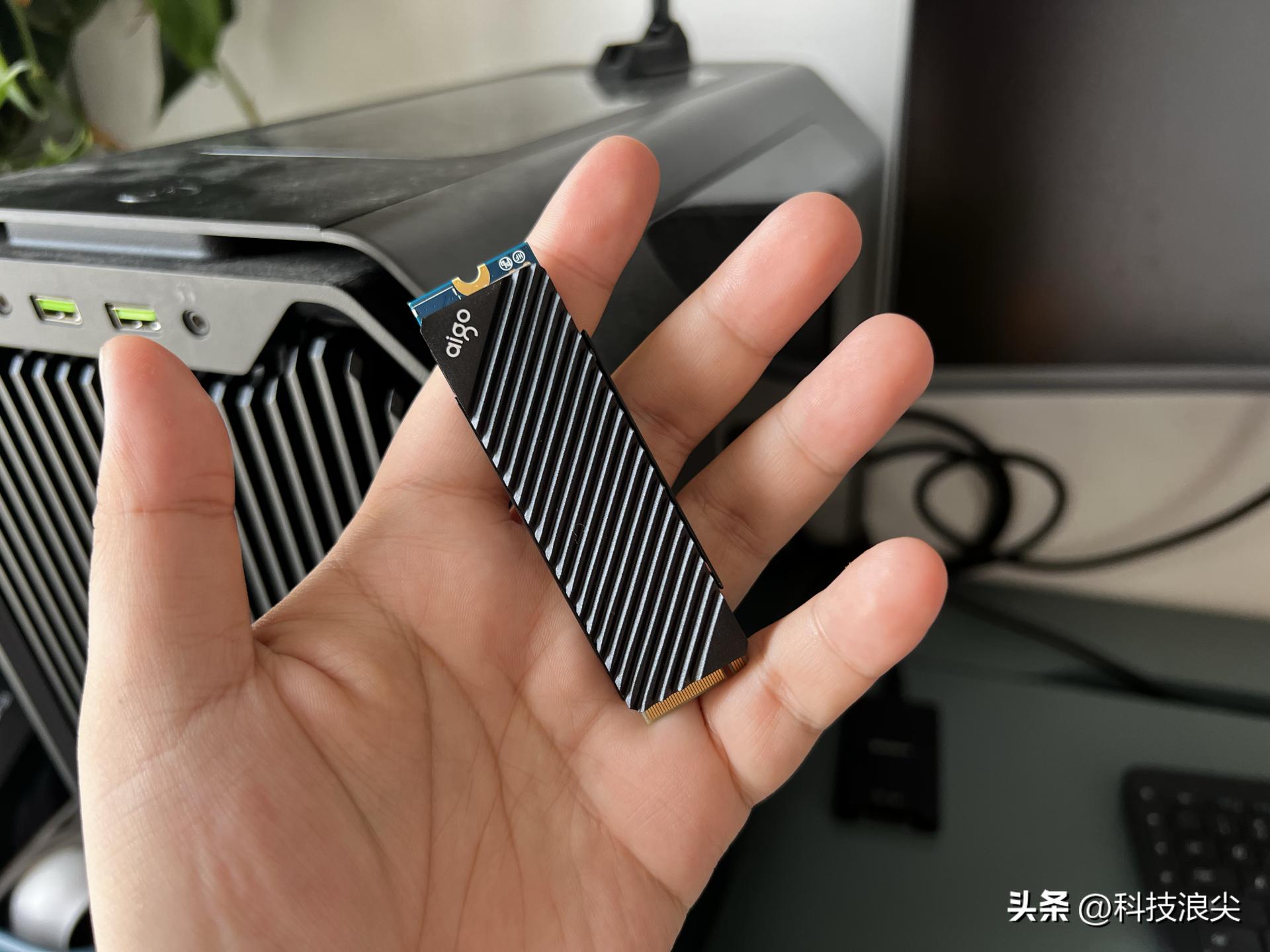 aigo固态2000p价格,aigop5000固态硬盘