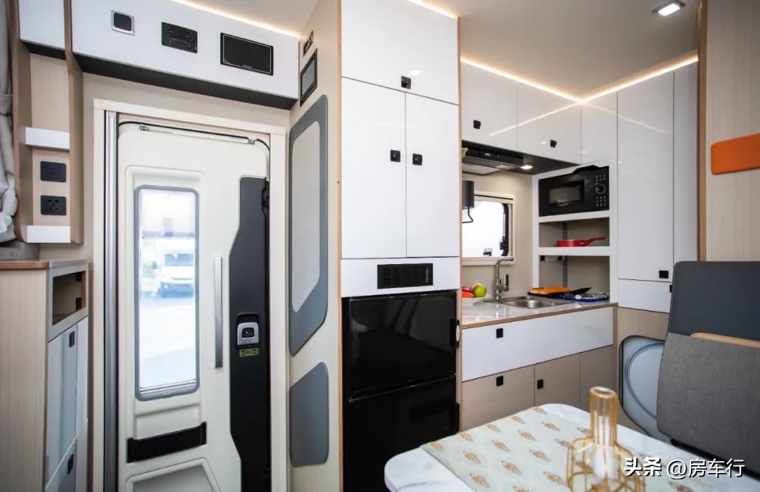 国内公认最好的三款房车10-30万元,最经济实惠的房车是哪一款