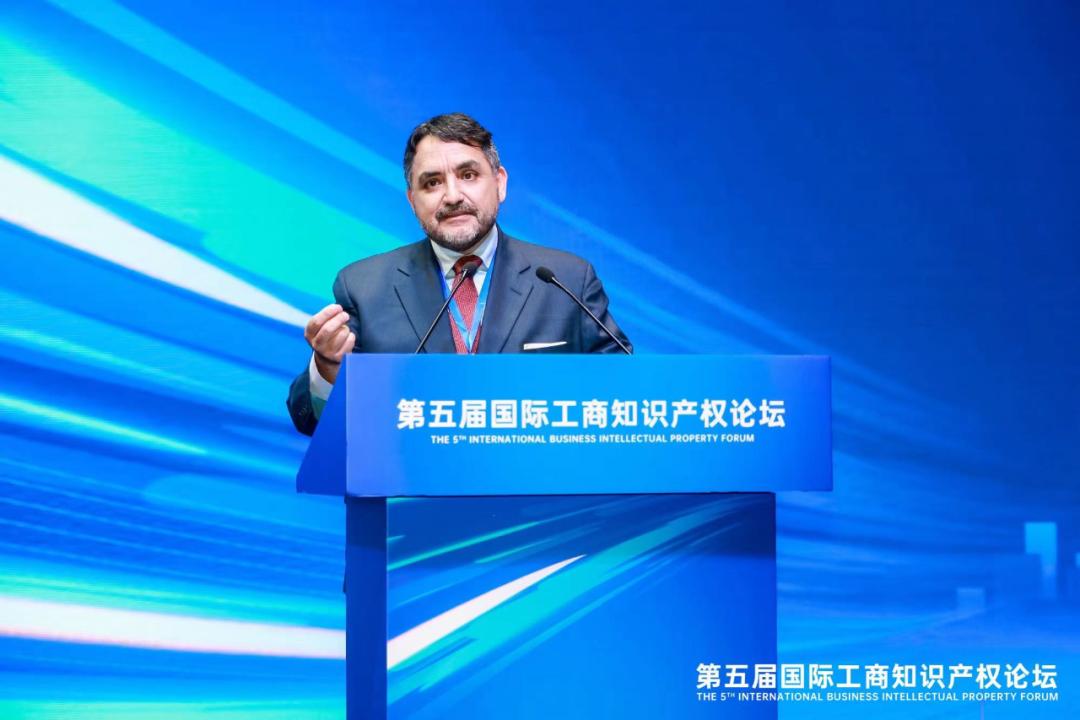 高通FabianGonell|全球化标准与知识产权合作加快创新步伐