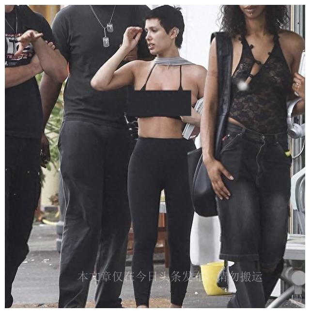 侃爷和老婆意大利游艇,侃爷和妻子在巴黎时装周