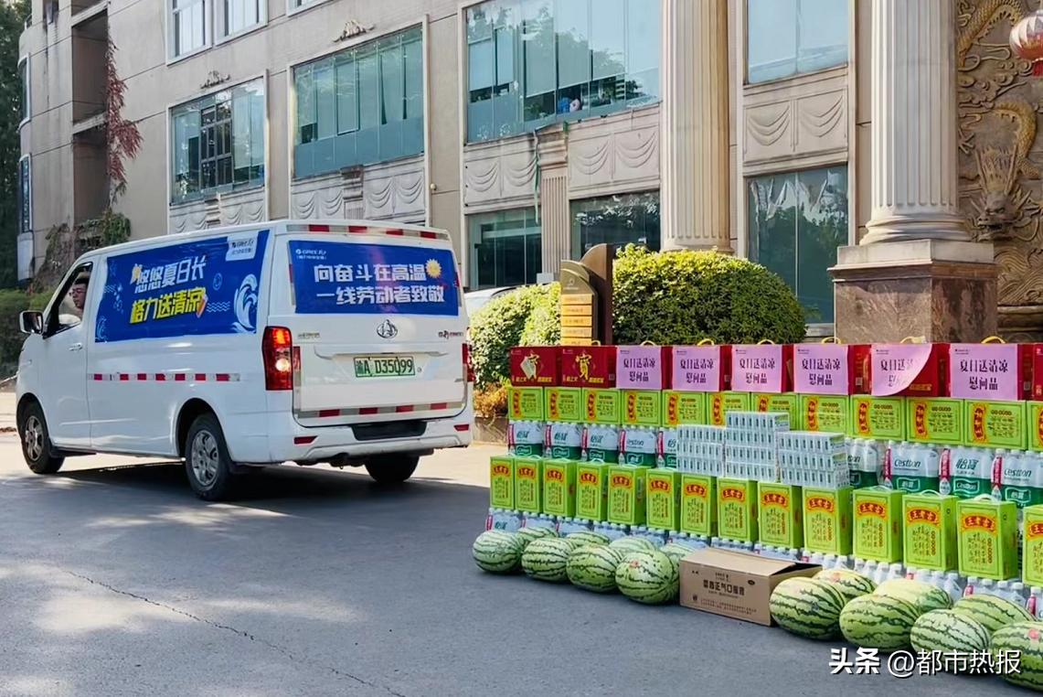 悠悠夏日徐徐凉风,悠悠夏日的清凉时光