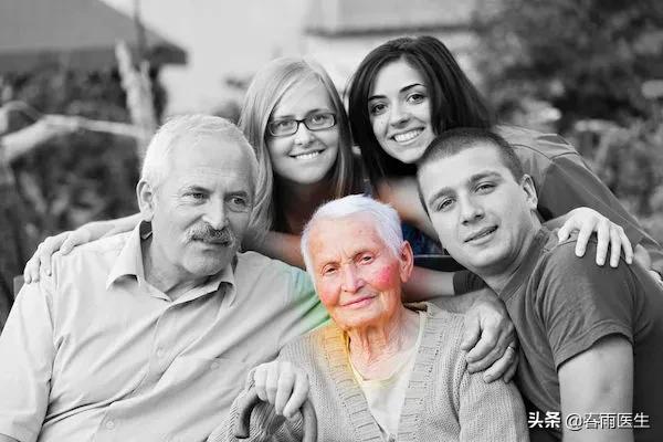 买一箱蓝色小药丸,是否得提前预防阿尔茨海默病