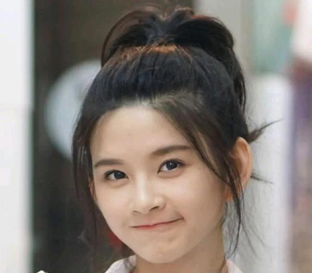 头发柔顺的洗发妙招,头发干枯毛躁变得柔顺光滑小妙招