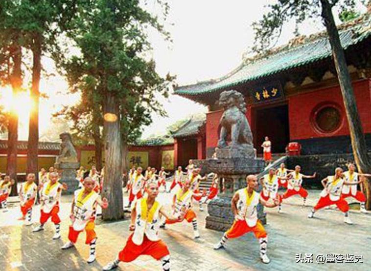 释永信的袈裟最贵的多少钱,少林寺方丈释永信的袈裟图片