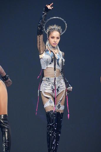 明星家里菜刀60万,明星一把菜刀价值60万