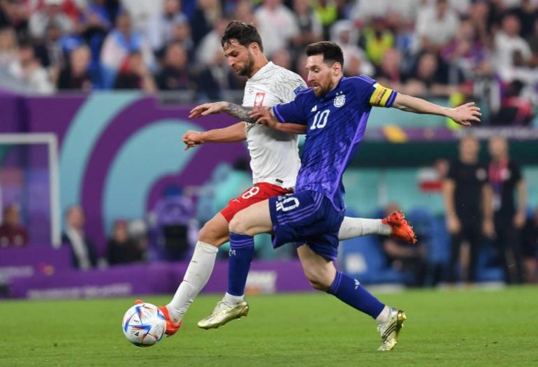 世界杯回顾，第11天：澳大利亚、阿根廷进入淘汰赛阶段