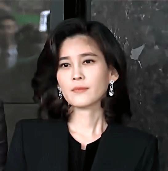 三星太子又被废？长公主付完分手费为何又贷1000亿还债？