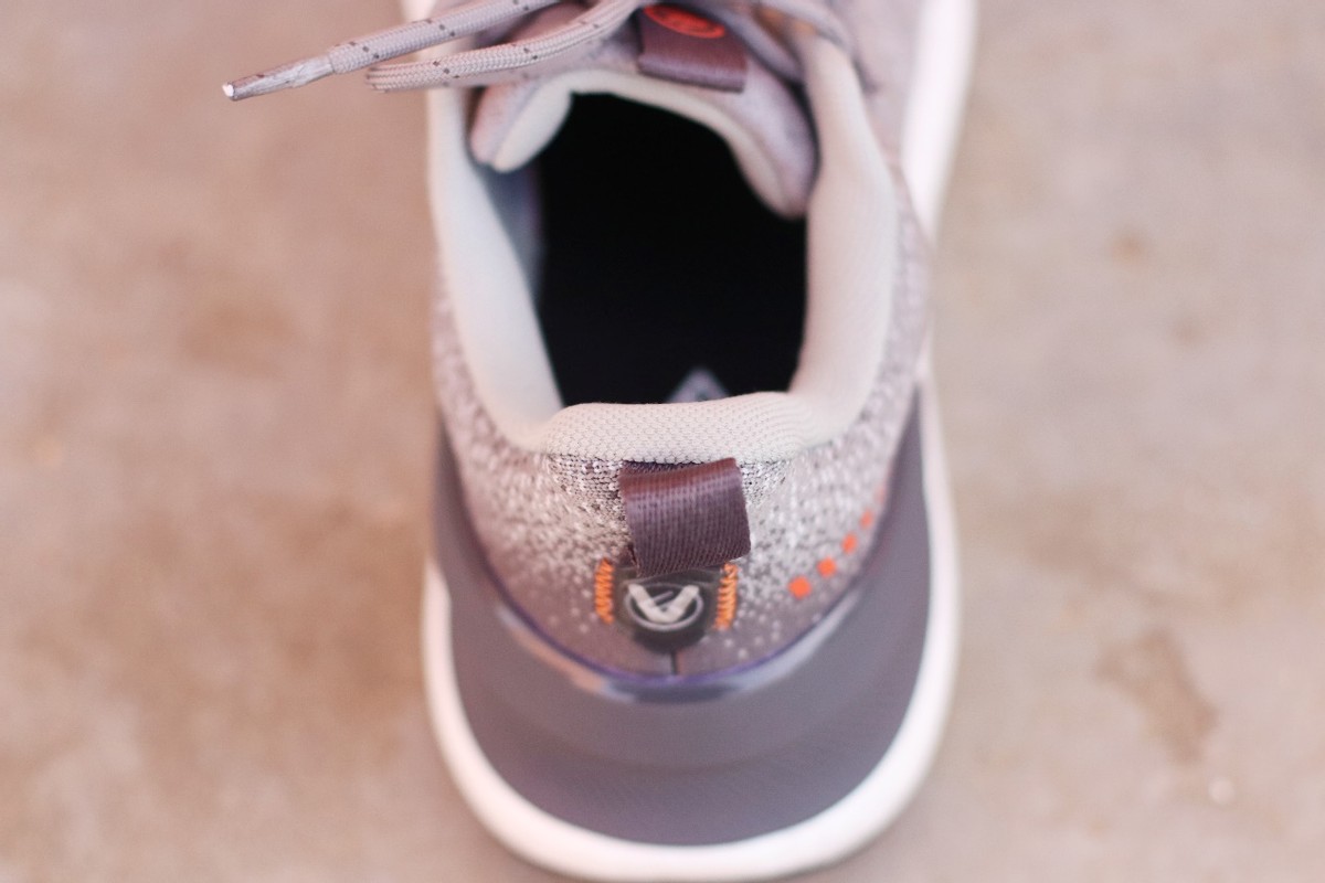 百元以内价格运动鞋品牌,百元左右性价比高运动鞋