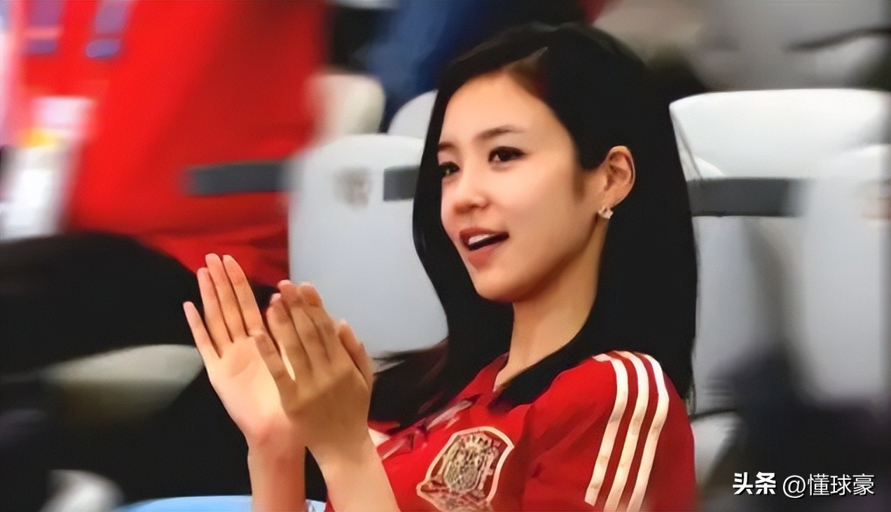 韩国主帅怒喷裁判吃红牌的影响,韩国主帅赛后怒斥裁判被红牌