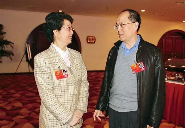 李维康和耿其昌爱情,李维康耿其昌的夫妻相处之道