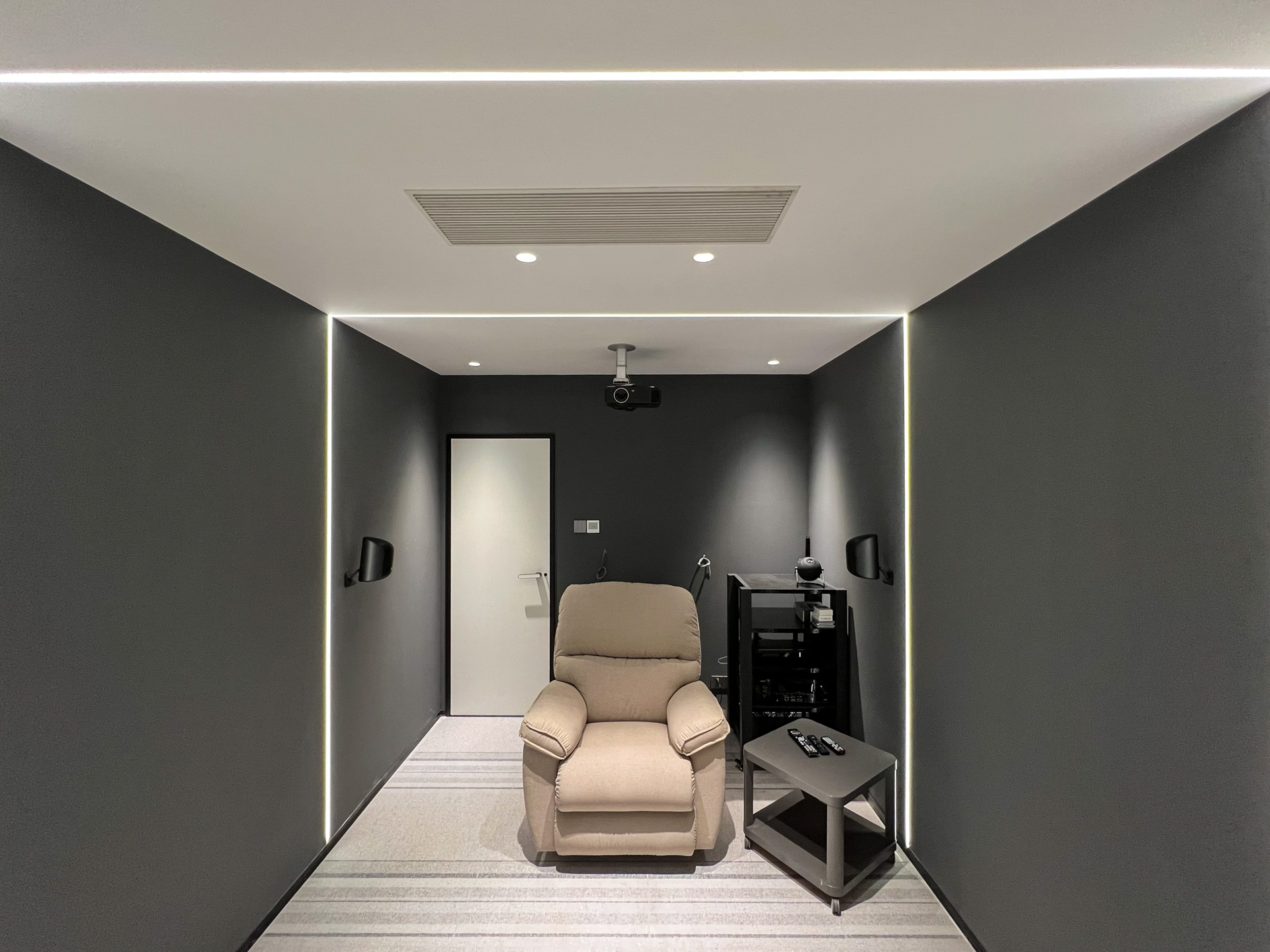 同时打造两套家庭影院是什么体验？“家有影院”用户肉乎爹和你聊