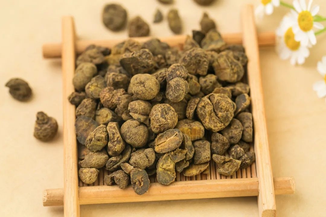 腰部疼痛运动后缓解,腰部酸痛按摩后缓解