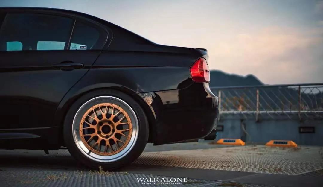 宝马e90m3四门,宝马e90m3区别