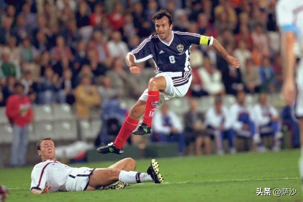 南斯拉夫三号门将萨沙成绩,萨沙足球运动员