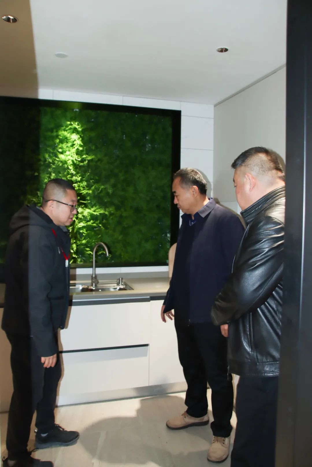 灞辫タ濂囩編姗辨煖,灞辫タ濂囩編鍘ㄦ煖绉戞妧鏈夐檺鍏徃