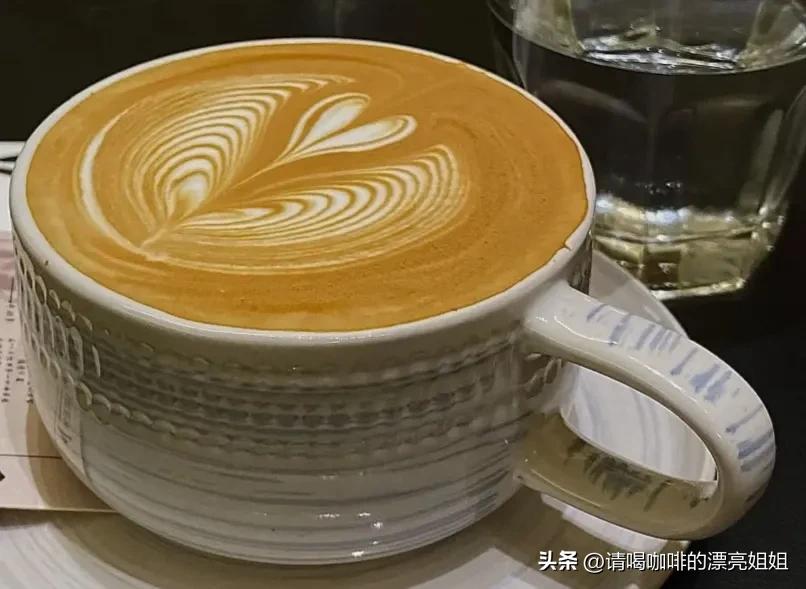 咖啡店常用的拿铁牛奶 (咖啡店用什么牛奶比较好)